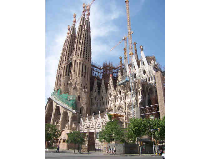 Barcelona's Seaside Enchantment (Spain)6 days for two+Tours+Food tasting+more - Photo 4