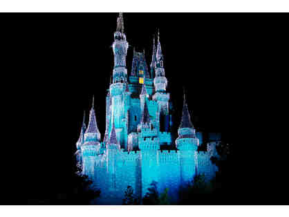 Enchanting Disney World Family Vacation, Orlando#7 Days for up to 8 ppl+ $2,000 Gift Card