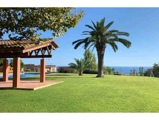 A Spanish Adventure (Barcelona)* 8 Days/7 Nights Private Villa for up to 8 people +Tour+