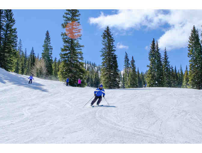Explore the Incredible Outdoors (Aspen, CO) *4 Days at Limelight H.+lift tix or snowmobile