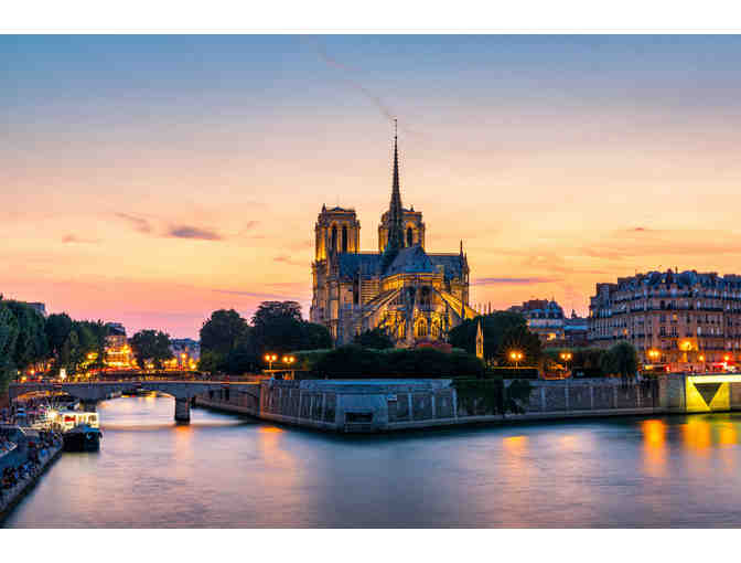 France's Celebrated Icons6 nights in Paris/Normandy+Tours+Transportation+Much more