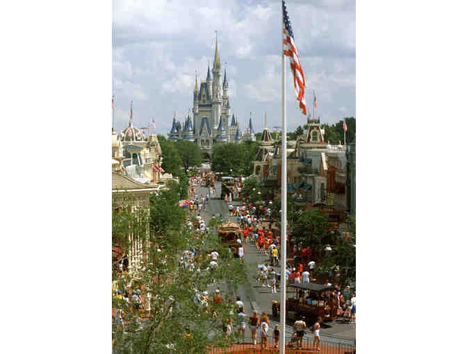 The Most Magical Place on Earth (Orlando) *5 Days for 4 ppl + Tickets to parks