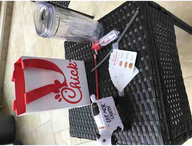 Chick-fil-A and Vera Lunch Tote