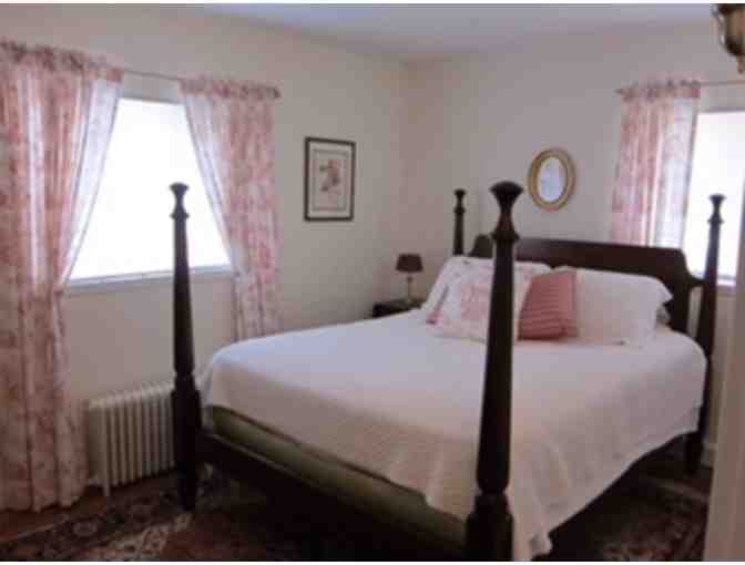 Use of guest house in Stonington for one week or long weekend