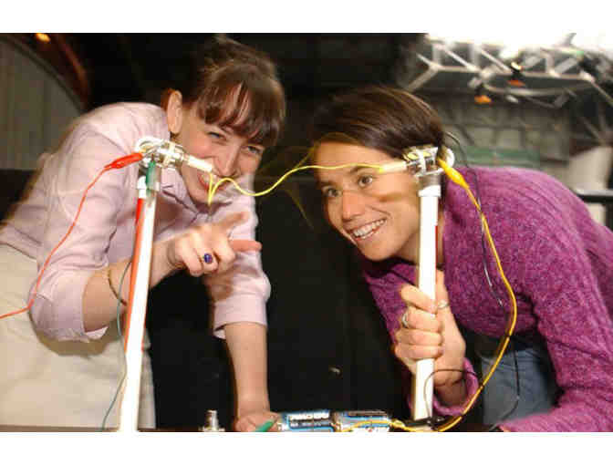 Exploratorium - 2 General Admission Guest Passes