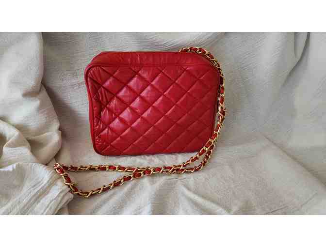 Vintage Quilted Red Shoulder Bag with Gold Chain