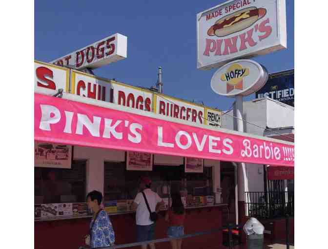 World Famous Pink's Hot Dogs - Hollywood, CA - Photo 2