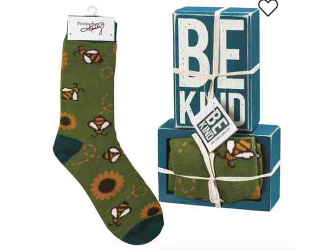 Be Kind Box Sign And Sock Set - Photo 1