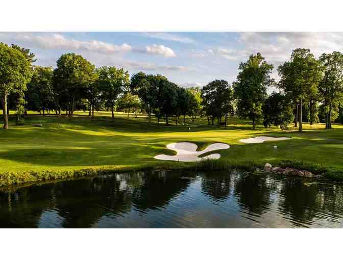 Enjoy Golf for 4 @ Village Club of Sands Point, New York + $100 FOOD Credit