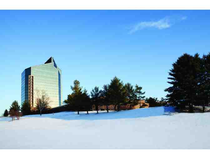 Enjoy Golf for 4 @ Grand Traverse Resort and Spa Acme, MI + $100 Food Credit