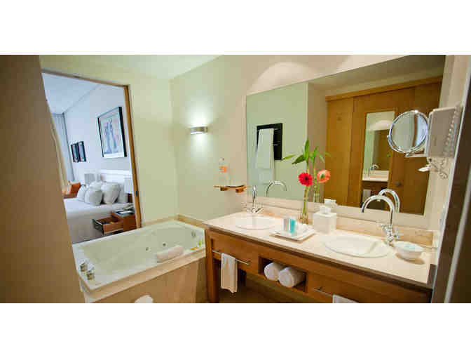 7 nights luxurious resort Nuevo Vallarta, tripadvisor 4 star  $3323 Value + $100 FOOD