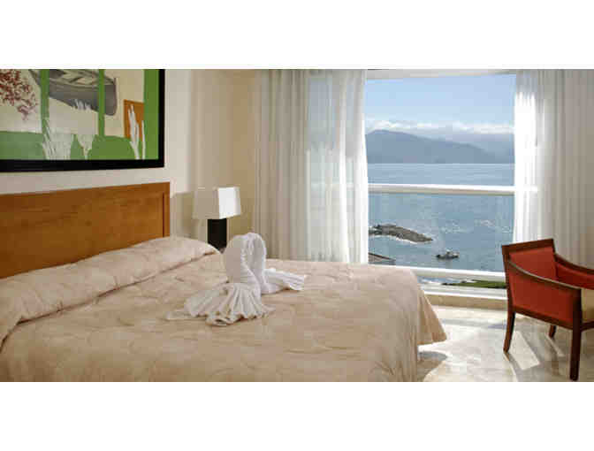 7 nights  luxurious resort Puerto Vallarta, tripadvisor 4 star  $1498 Value + $100 FOOD