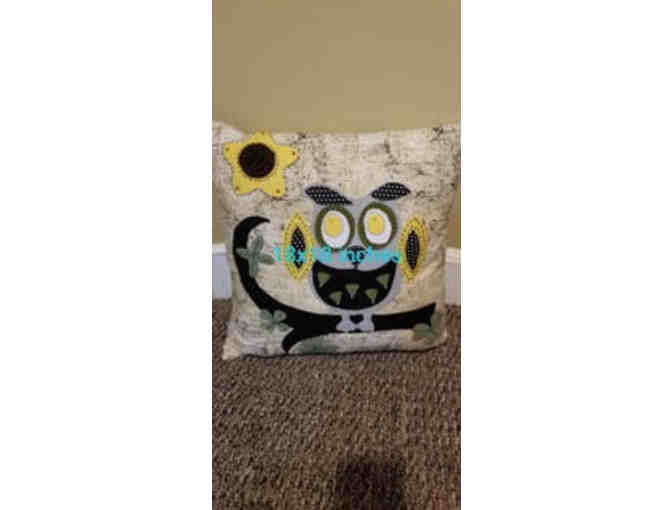 Accent Pillow - Owl - Photo 1