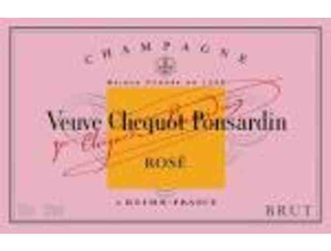 One bottle of Veuve Clicquot Rose 75 cl