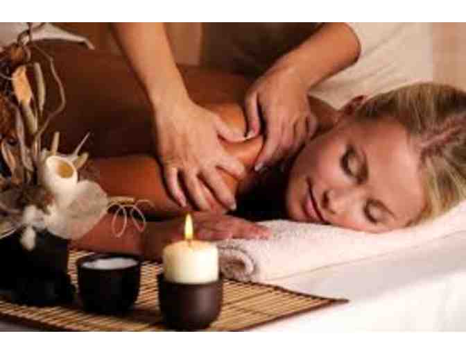 One Hour Relaxing Massage at the Healing Touch