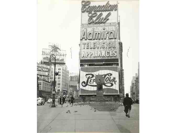 20 - 16x20' PRINT - Early 1950s Times Square / Statue of Father Duffy