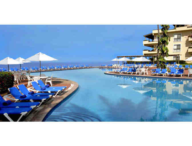 One Week Stay in the Luxurious Velas Vallarta Resort in Puerto Vallarta, Mexico - Sleeps 6