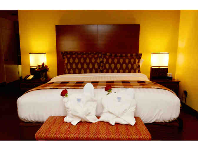 Milwaukee - Two night stay in pool side room at BEST WESTERN PLUS Milwaukee Airport