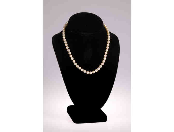 Pearl Necklace with 14K Gold Clasp