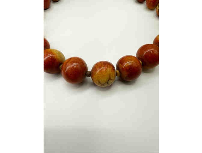 Vintage 'apple coral' bead necklace