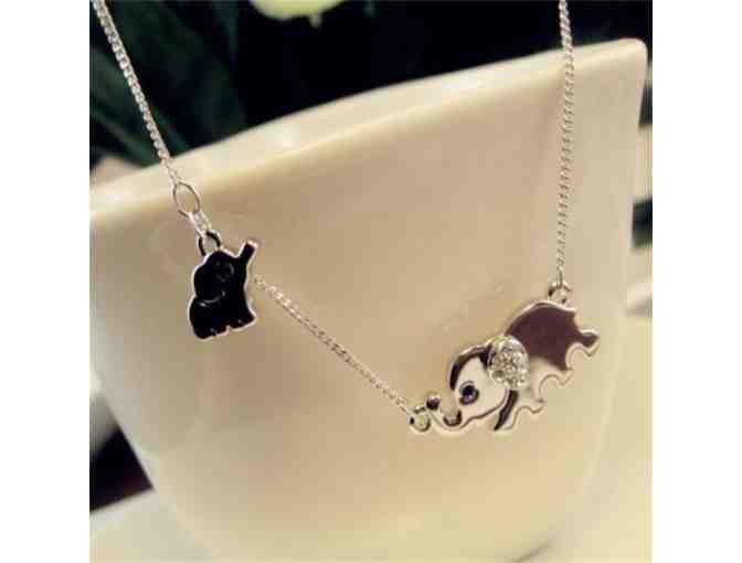 Elephant mother and baby fashion necklace