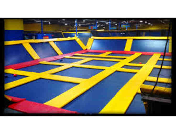 Family pack of passes for one hour jump at Sky High Trampoline gym