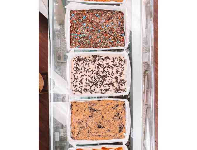 Assorted Box of Fudge(2lbs)