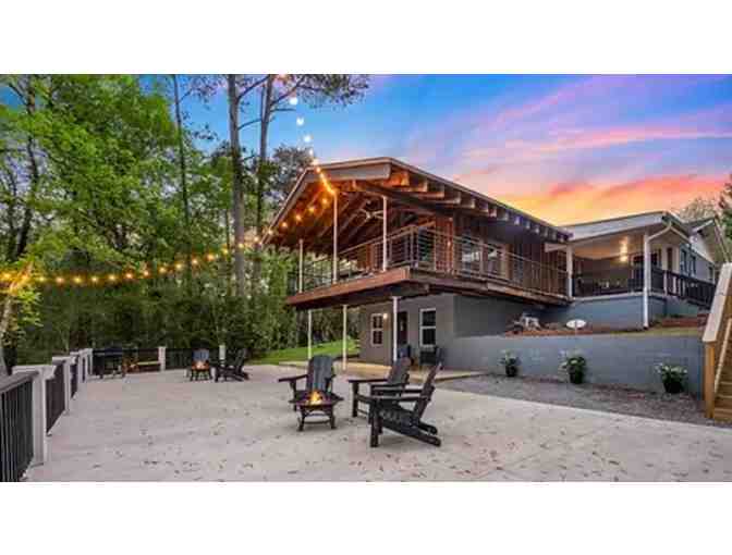 Blue Hollow Lake Retreat