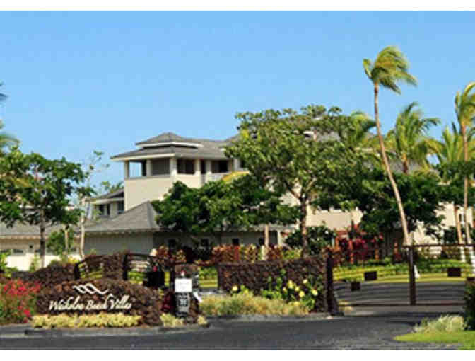 WAIKOLOA BEACH VILLA, BIG ISLAND HAWAII - 6 night stay in penthouse condo for 4 people