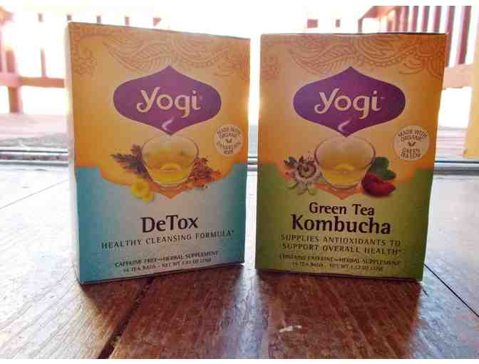 2 Boxes of Yogi Tea - Detox & Green Tea Kombucha