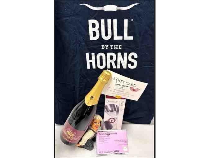 Say Cheese! A Gourmet Wine & Cheese Subscription Experience